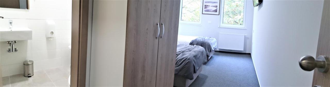 Smart Hostel 斯拉沃尼亚布罗德 外观 照片