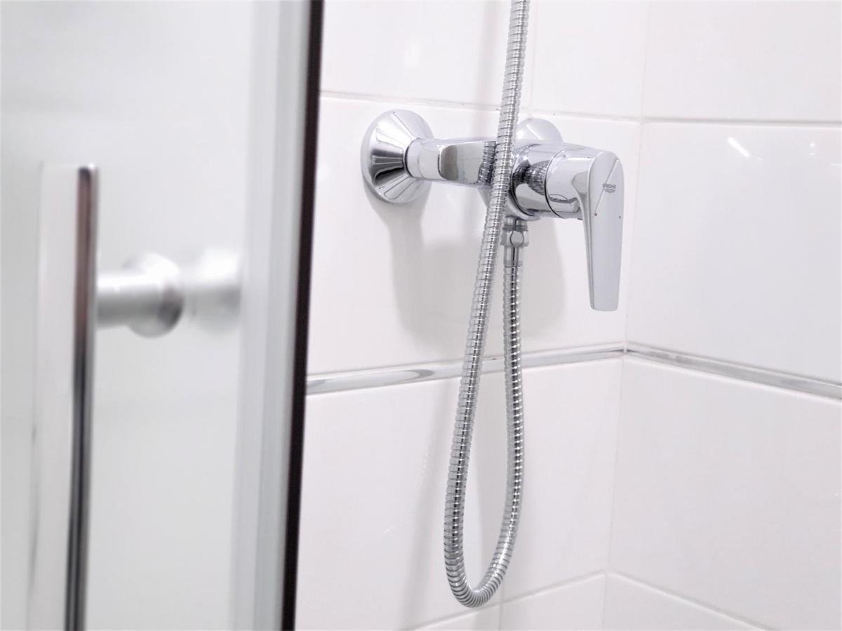 Smart Hostel 斯拉沃尼亚布罗德 外观 照片